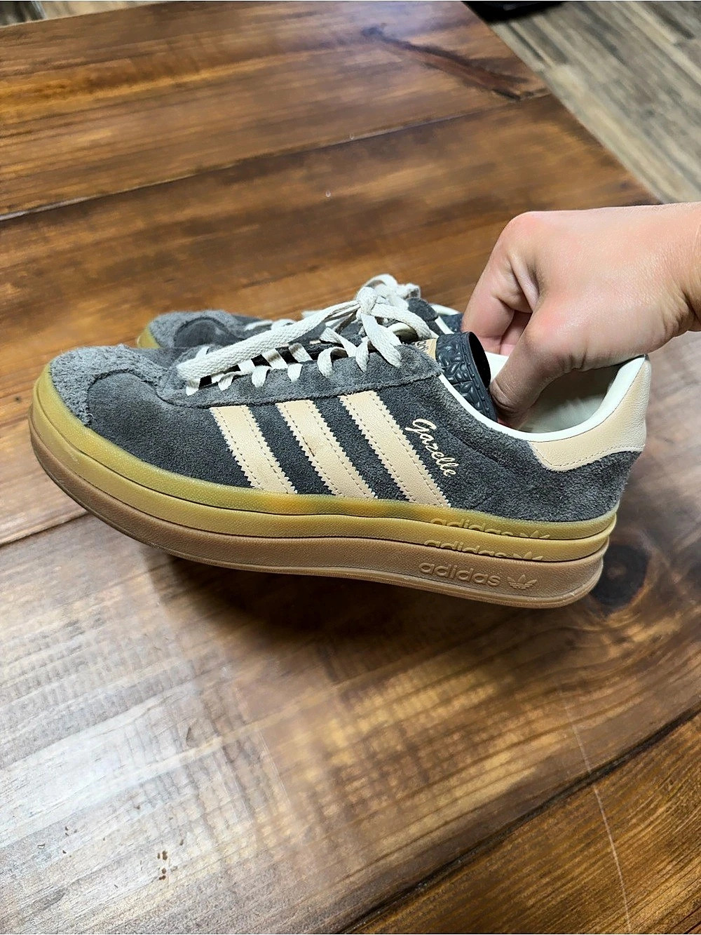 Adidas Gazelle Bold Gray Beige Gum Platform Sneakers Women’s Size 8